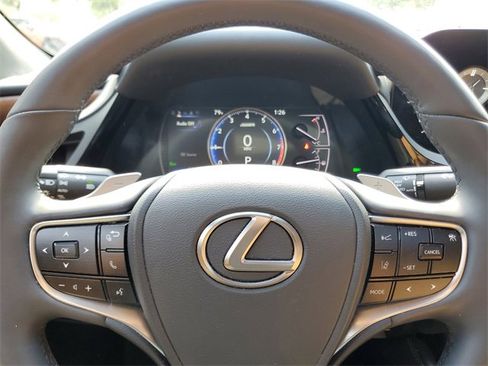 Used 2022 Lexus ES 350 w/ Premium Package image 21
