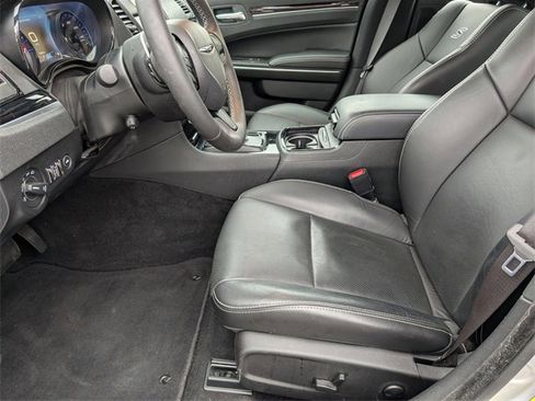 Used 2023 Chrysler 300 S w/ Comfort Group image 14