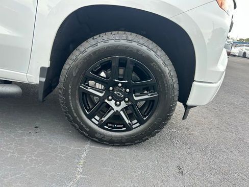 Used 2026 Chevrolet Silverado 1500 Custom w/ Turbomax Blackout Package image 10