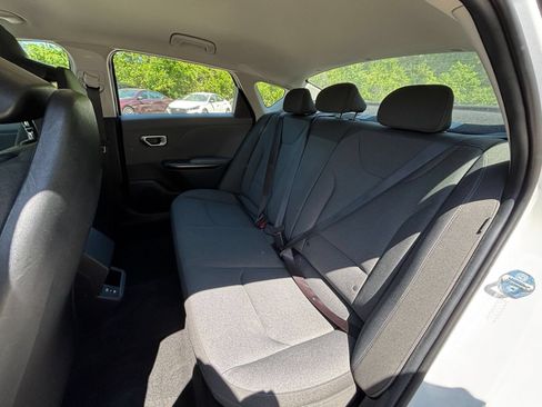 Used 2025 Kia K4 FWD image 36