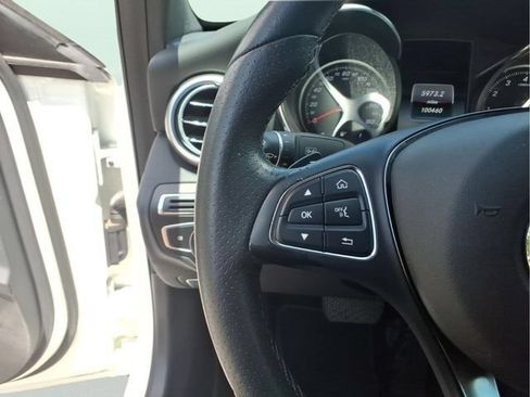 Used 2018 Mercedes-Benz C 300 Sedan image 19