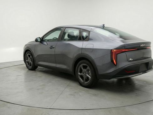Used 2025 Kia K4 LXS image 6