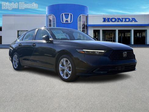 Used 2024 Honda Accord LX image 9