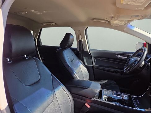 Used 2020 Ford Edge Titanium image 13