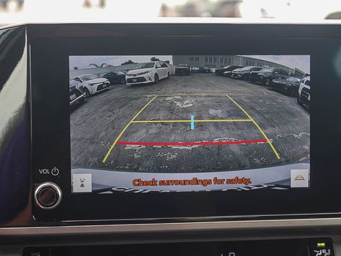Used 2026 Toyota Camry LE FWD image 26