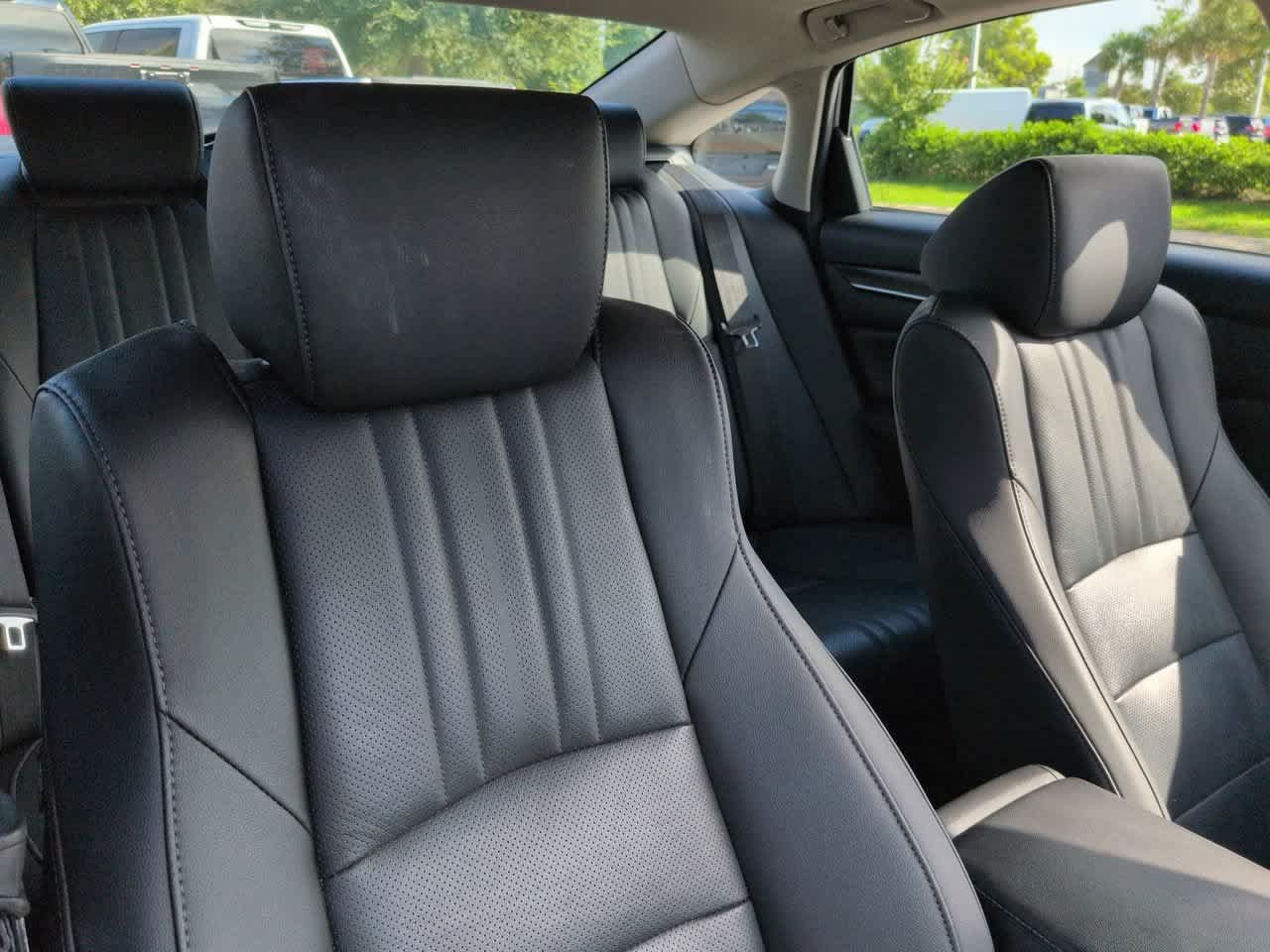 Used 2022 Honda Accord Touring image 7