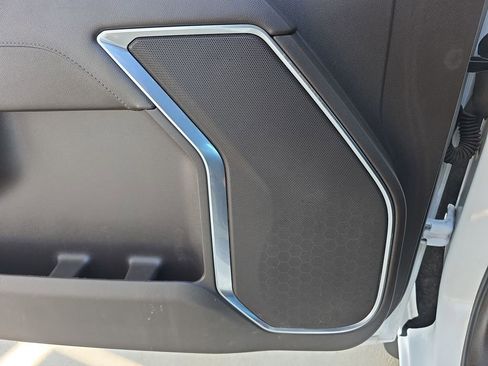 Used 2023 Chevrolet Silverado 1500 LT w/ Convenience Package II image 25