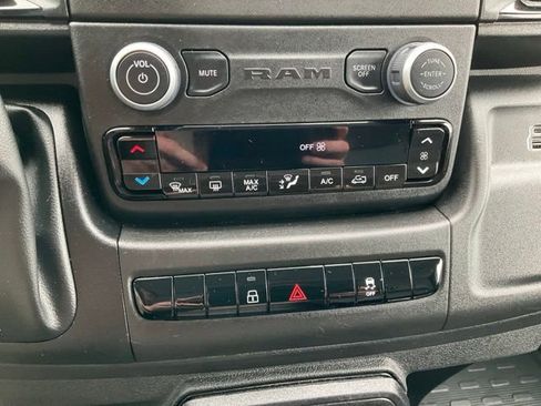Used 2025 RAM ProMaster 3500 w/ Convenience Group FWD image 7