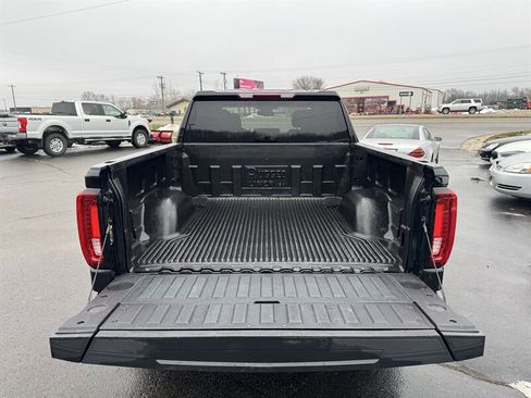 Used 2024 GMC Sierra 1500 SLT image 21