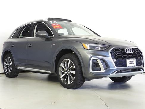 Used 2023 Audi Q5 2.0T Premium w/ Convenience Package AWD/4WD image 4