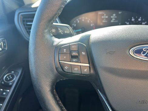 Certified 2020 Ford Escape SEL image 28