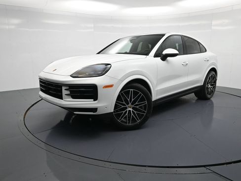 Certified 2026 Porsche Cayenne Coupe AWD/4WD image 1