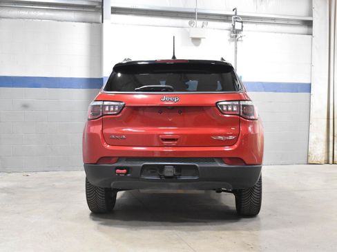 Used 2017 Jeep Compass Trailhawk w/ Leather Interior Group AWD/4WD image 25