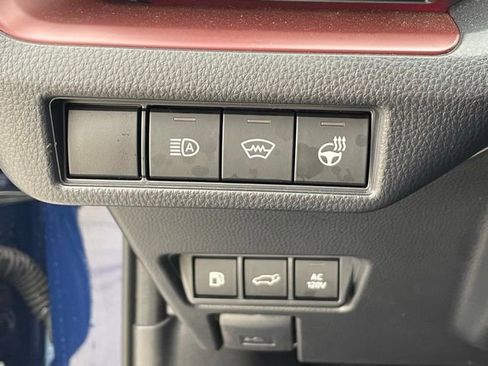 Used 2025 Toyota Prius Plug-In Hybrid w/ Limited Premium Package image 23