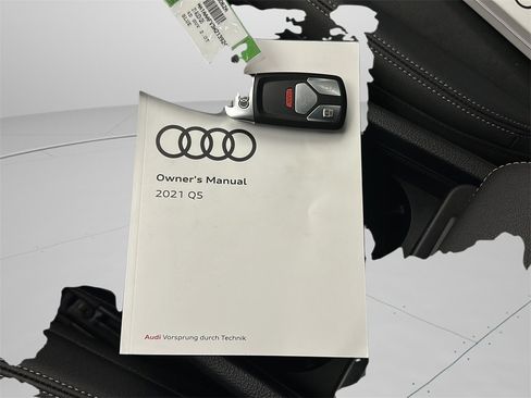 Used 2021 Audi Q5 2.0T Premium w/ Convenience Package image 29