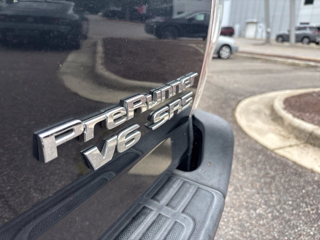 Used 2014 Toyota Tacoma 4x4 Double Cab w/ SR5 Package image 17