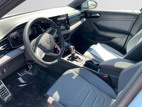 New 2026 Volkswagen Jetta GLI Autobahn FWD image 9