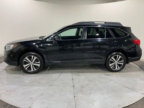 Used 2018 Subaru Outback 2.5i Limited AWD/4WD image 8