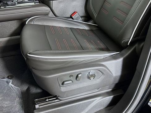 New 2026 GMC Yukon XL AT4 Ultimate image 19