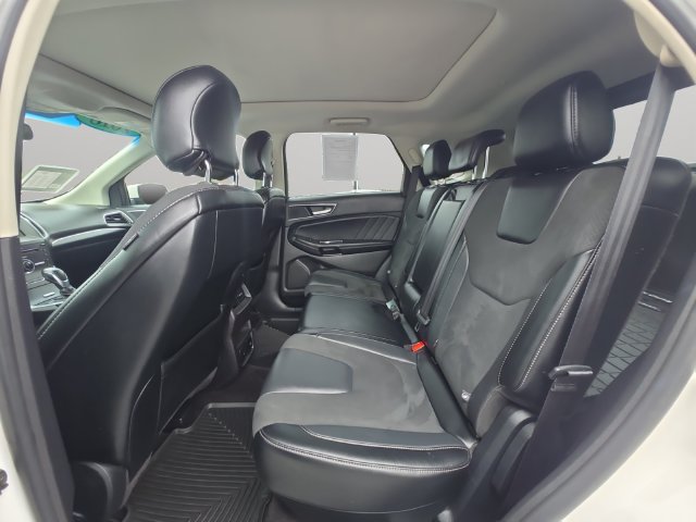Used 2016 Ford Edge Sport w/ Technology Package AWD/4WD image 12