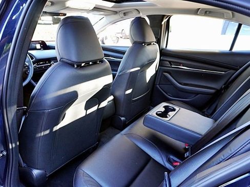 Used 2025 MAZDA MAZDA3 s image 17