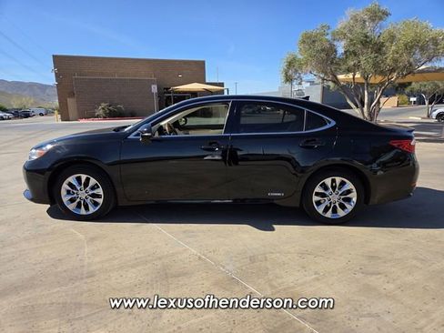 Used 2013 Lexus ES 300h 300h w/ Luxury Pkg image 3