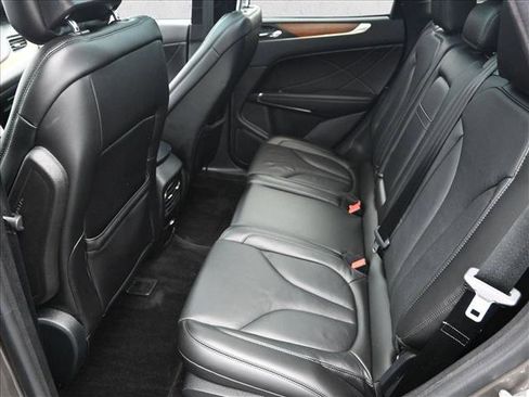 Used 2017 Lincoln MKC Reserve image 20