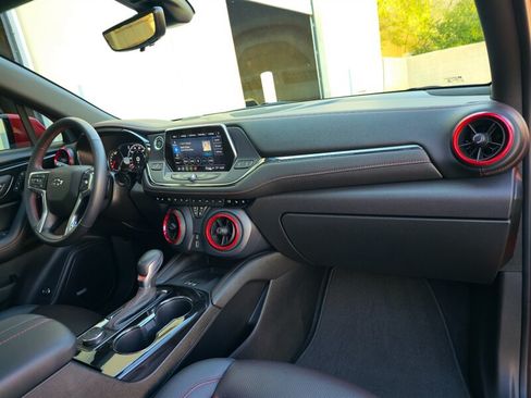 Used 2022 Chevrolet Blazer RS w/ Enhanced Convenience Package FWD image 24