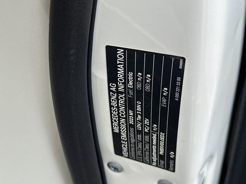 Certified 2023 Mercedes-Benz EQS 580 4MATIC Sedan image 21