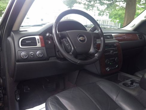 Used 2009 Chevrolet Tahoe LT AWD/4WD image 7