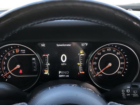 Used 2021 Jeep Wrangler Unlimited Sahara image 16