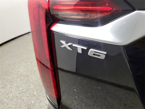 Used 2022 Cadillac XT6 Luxury image 6