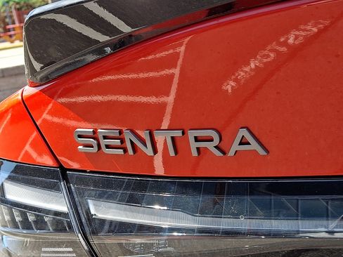 New 2026 Nissan Sentra SR w/ Floor Mat Package FWD image 21