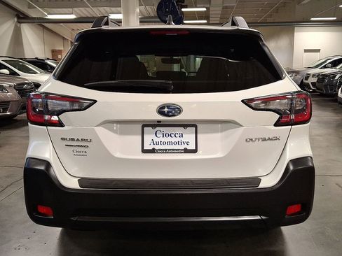 Used 2024 Subaru Outback Premium w/ Popular Package #1 image 8