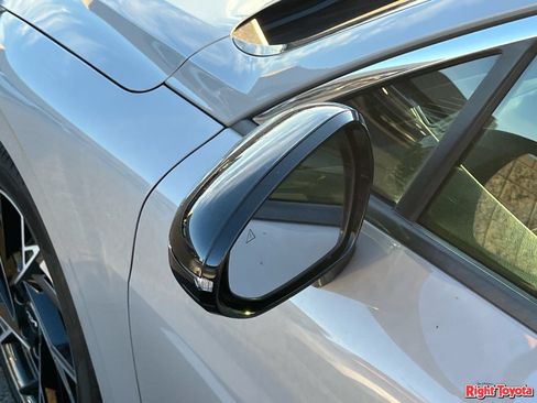 Used 2025 Kia K5 GT-Line w/ GT-Line Premium Package FWD image 9