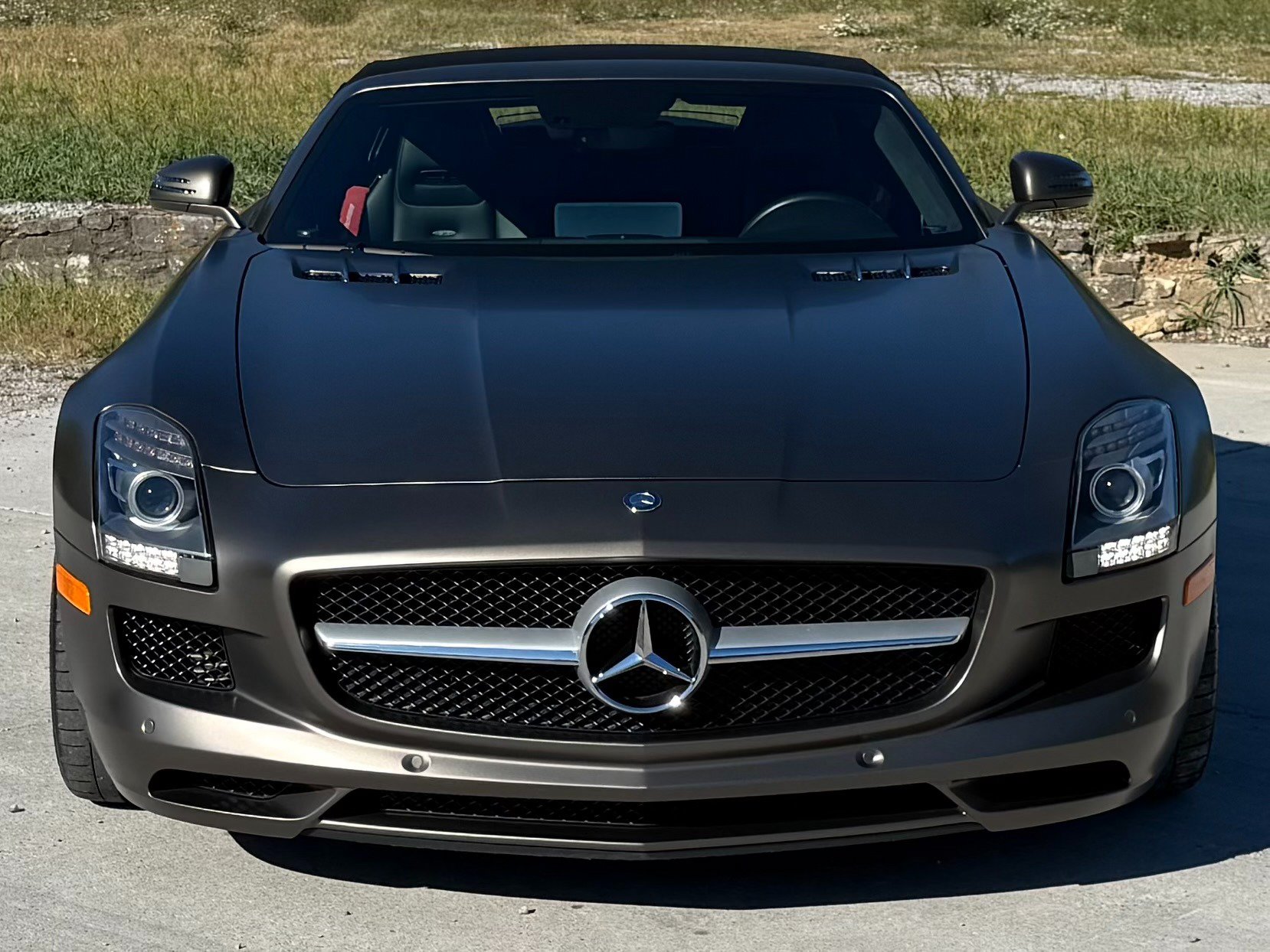 Used 2012 Mercedes-Benz SLS AMG Roadster image 10