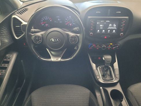 Used 2020 Kia Soul S FWD image 22
