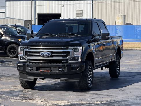 Used 2022 Ford F350 Platinum image 5