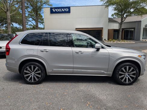 Certified 2025 Volvo XC90 B6 Plus image 3