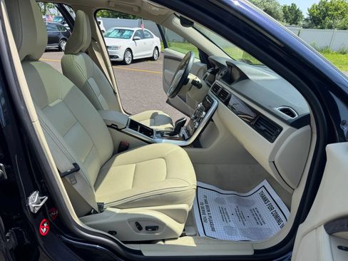 Used 2016 Volvo XC70 T5 Platinum w/ Protection Package AWD/4WD image 30