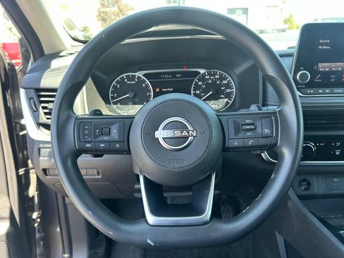 Used 2024 Nissan Rogue S AWD/4WD image 22
