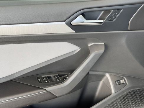 New 2026 Volkswagen Jetta SE FWD image 21