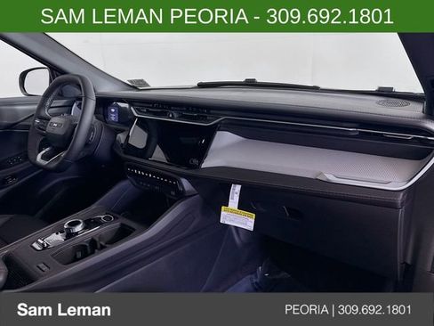 New 2026 Jeep Cherokee Limited image 28