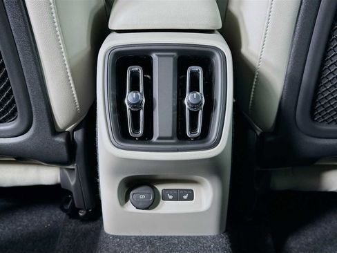 New 2026 Volvo XC40 B5 Plus w/ Protection Package Premier image 23