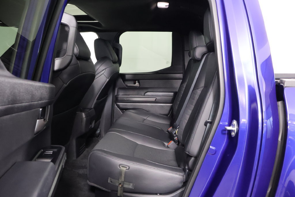 Used 2025 Toyota Tacoma TRD Sport w/ TRD Sport Premium Package AWD/4WD image 11