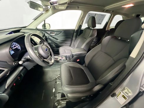 Used 2021 Subaru Forester Premium image 14