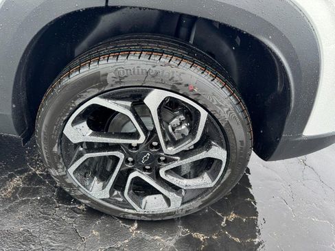 New 2026 Chevrolet Trax RS w/ Driver Confidence Package FWD image 6