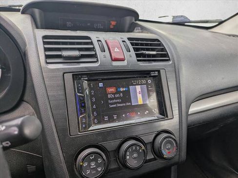 Used 2014 Subaru Crosstrek 2.0i Premium AWD/4WD image 9