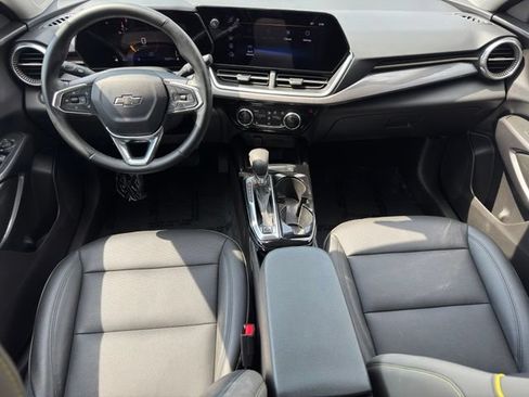 Used 2024 Chevrolet Trax ACTIV FWD image 11