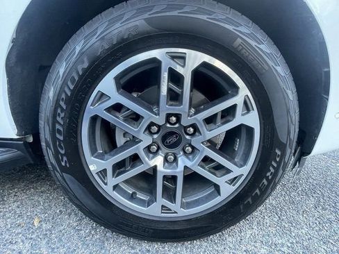 Used 2025 Ford Expedition Active image 8